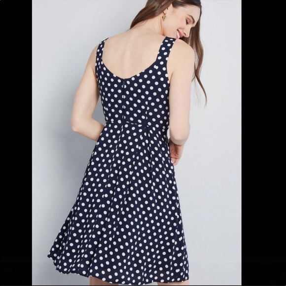 ModCloth Retro Glow Polka Dot Pinup Sweetheart Necklince A Line Flare Dress - Picture 3 of 9
